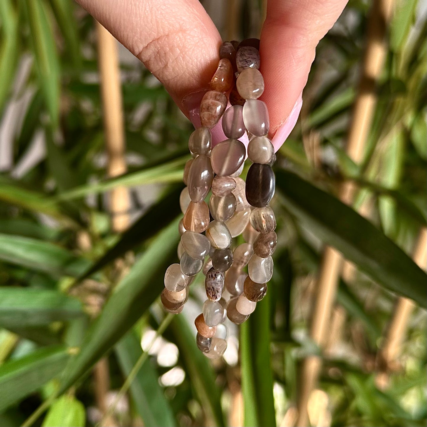 Donkere maansteen getrommelde armband