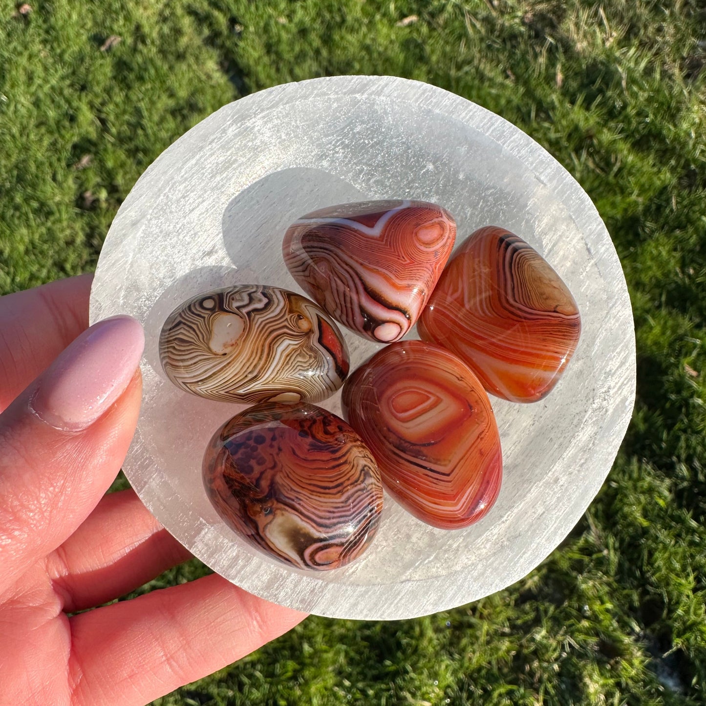 Bandagaat* trommelsteen M