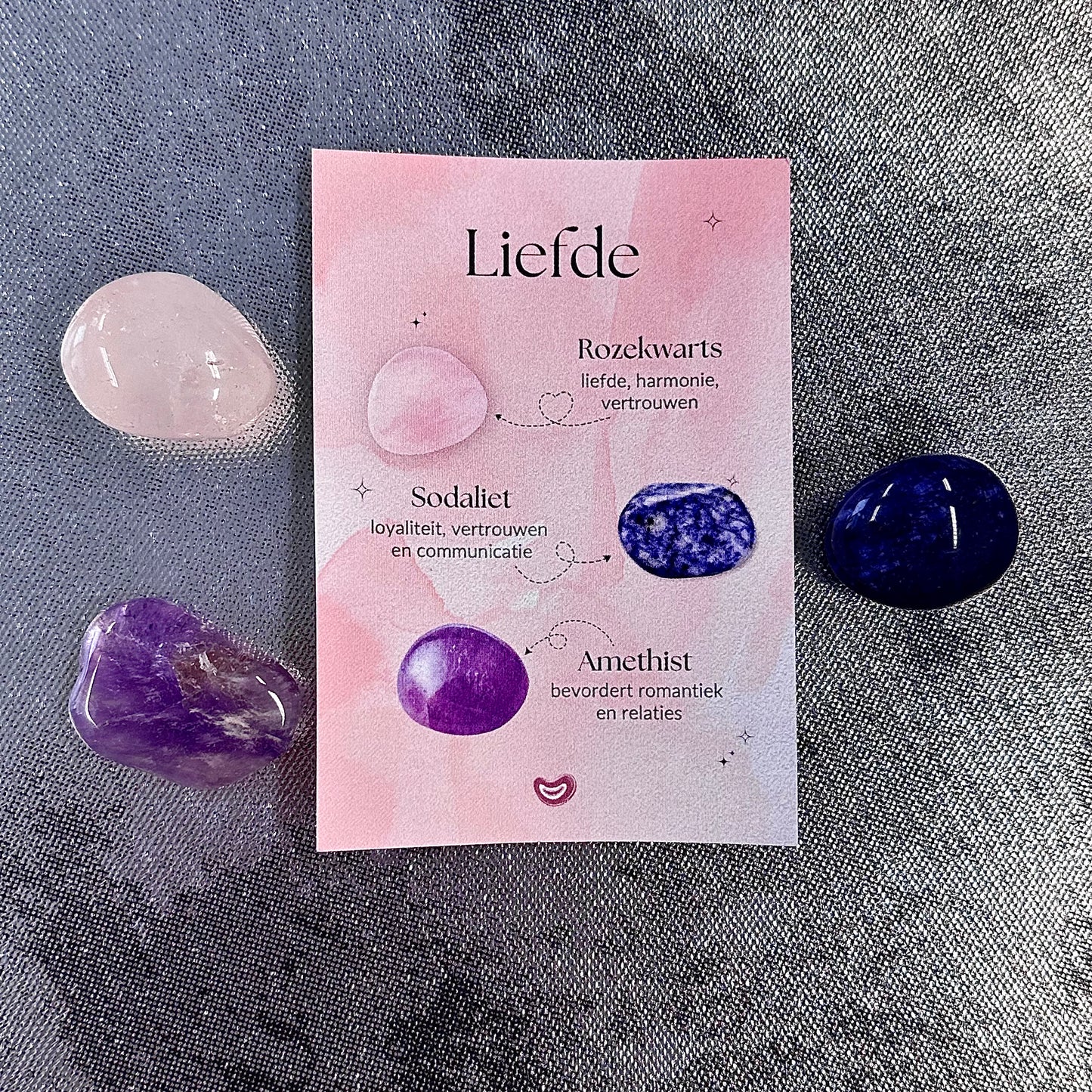 Diverse cadeausetjes met trommelstenen