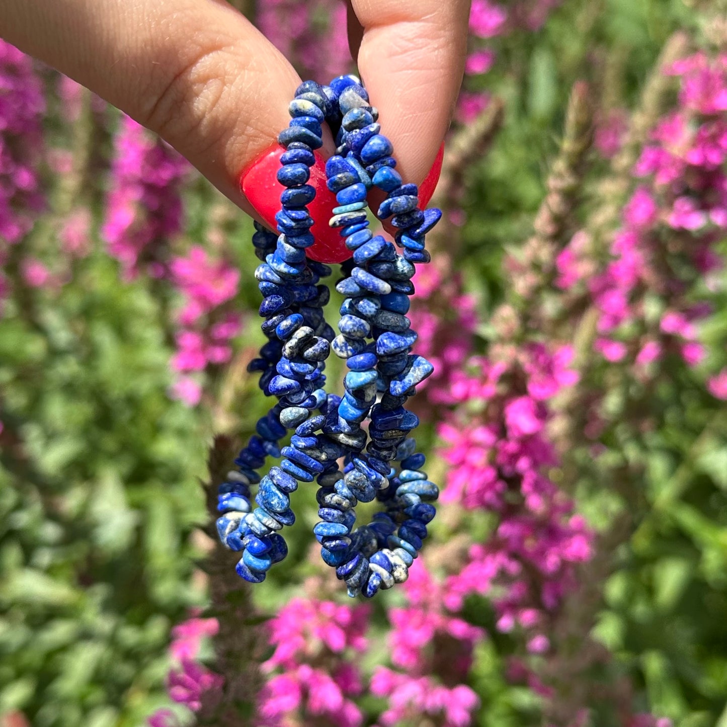 Lapis lazuli chip armband