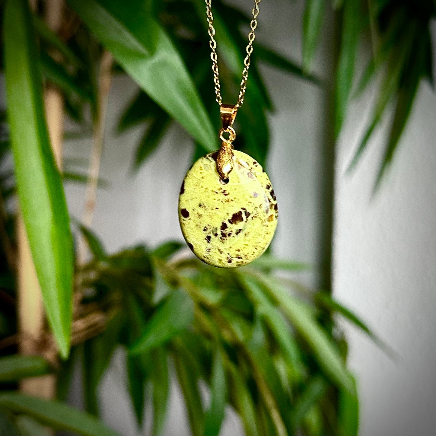 Groene opaal kettinghangers - goud