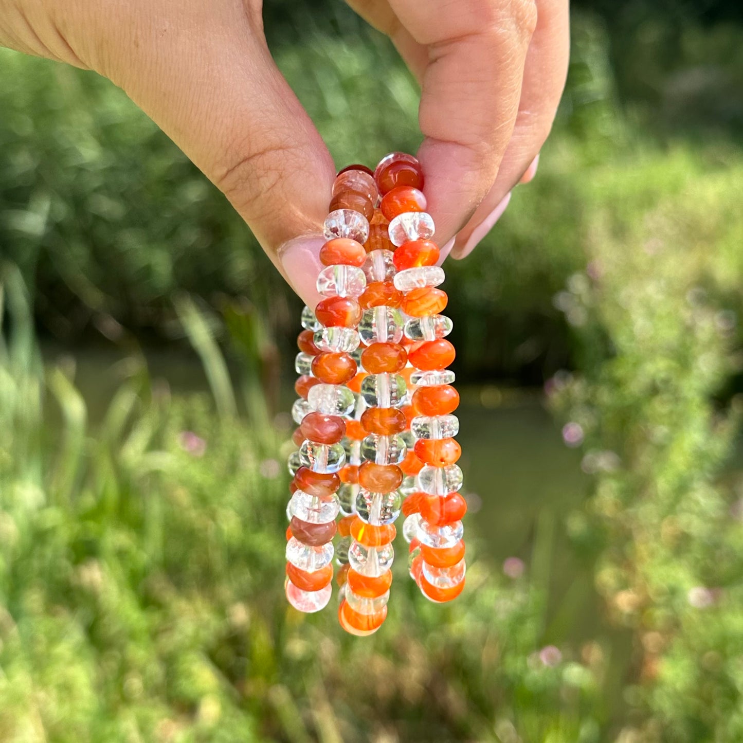 Carneool & bergkristal armband