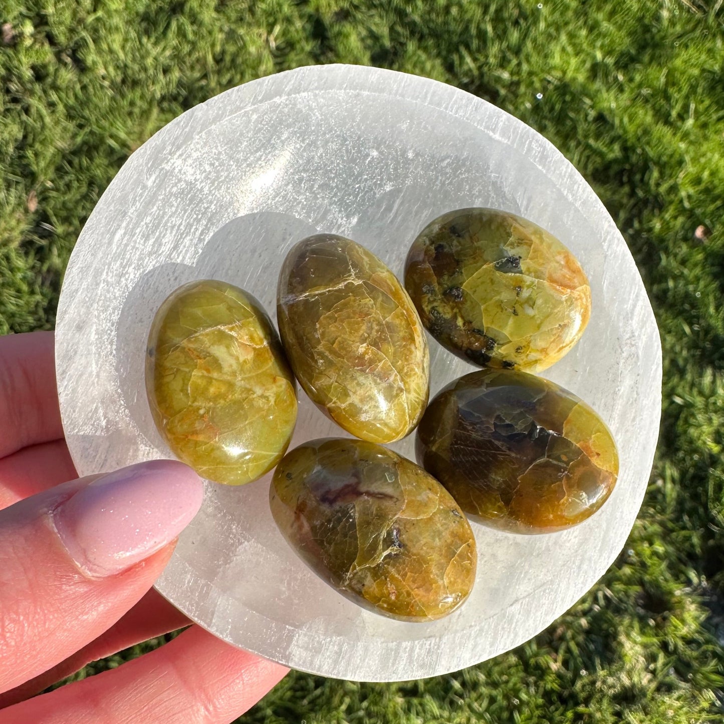 Groene opaal mini handsteen