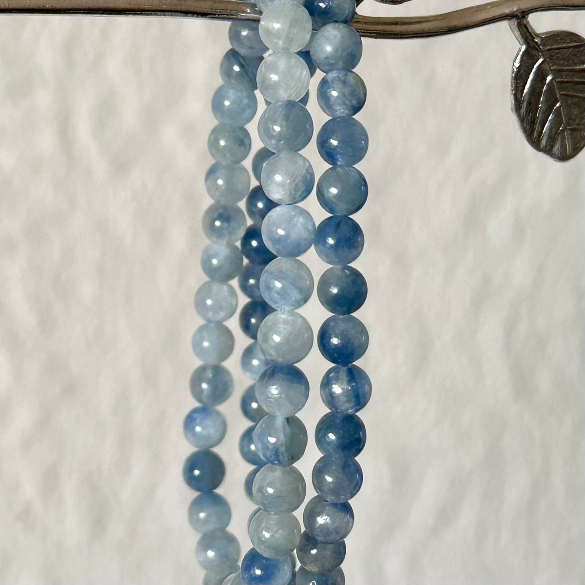 Kyaniet armband