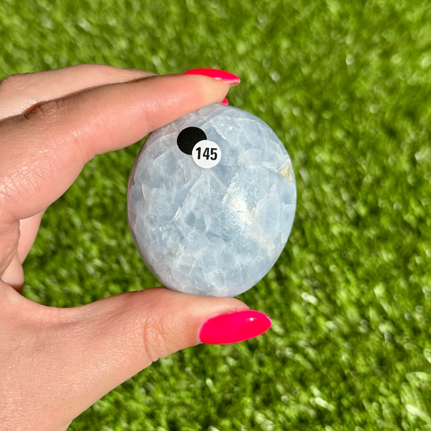 Blauwe calciet handsteen #145