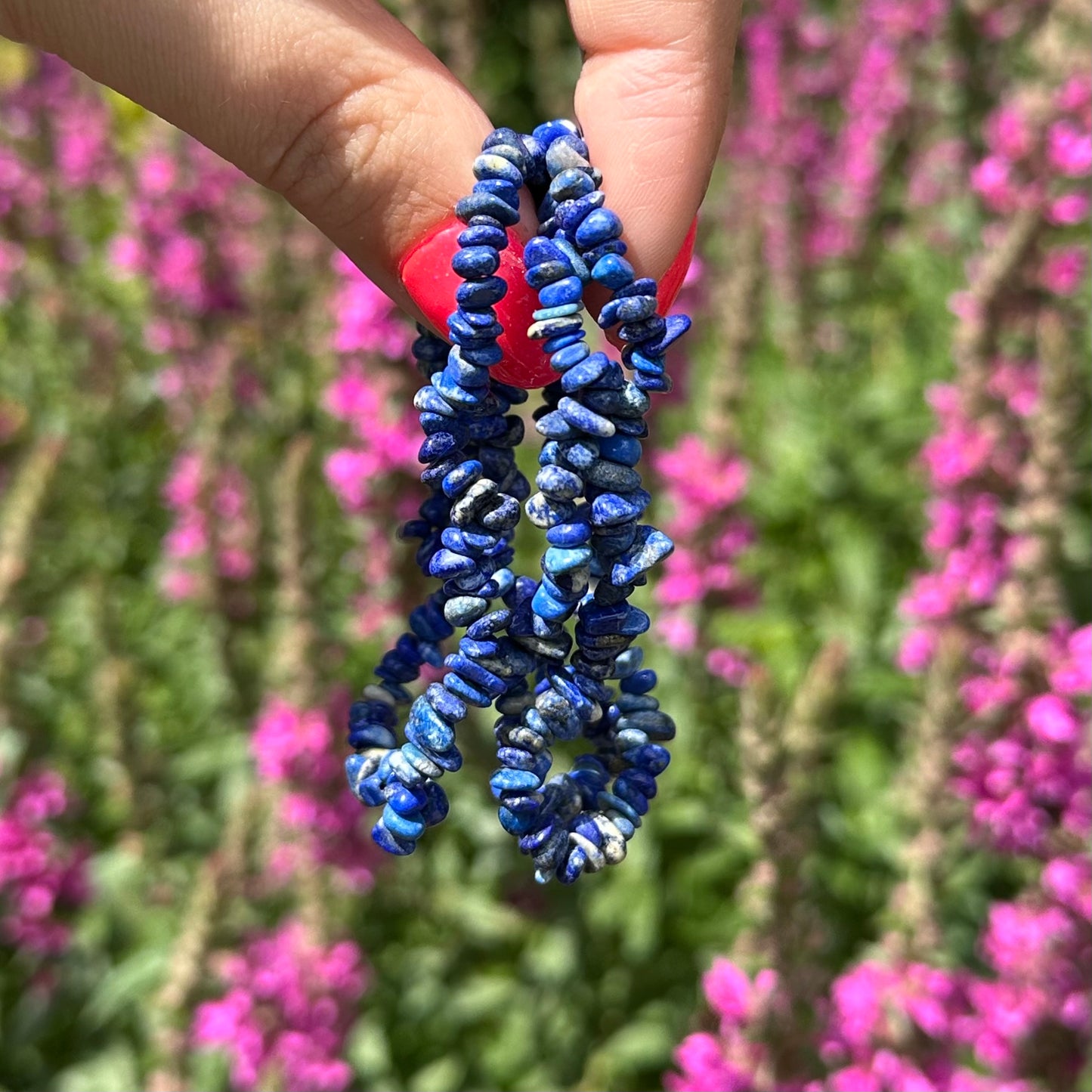 Lapis lazuli chip armband