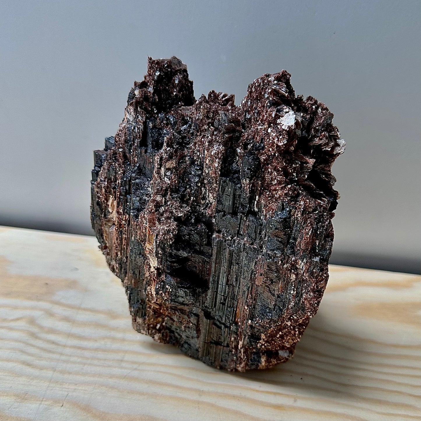 Zwarte toermalijn met mica #369