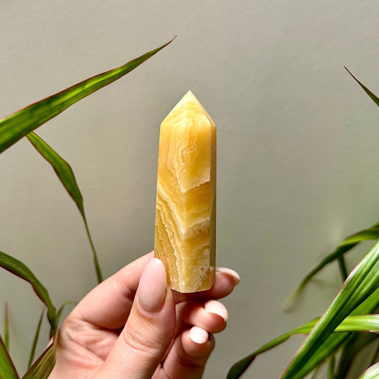 Oranje calciet torens