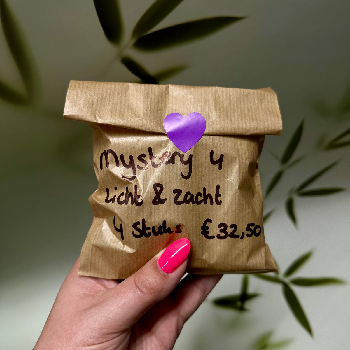 Handstenen mystery bags 50% korting