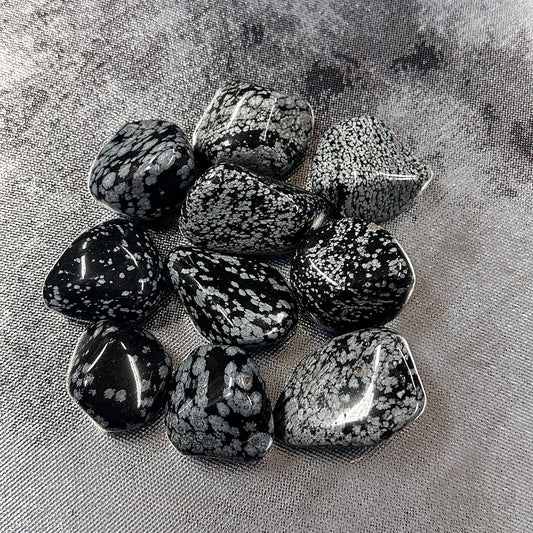 Sneeuwvlok obsidiaan trommelsteen M