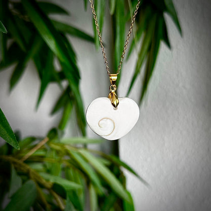 Eye of Saint Lucia kettinghanger