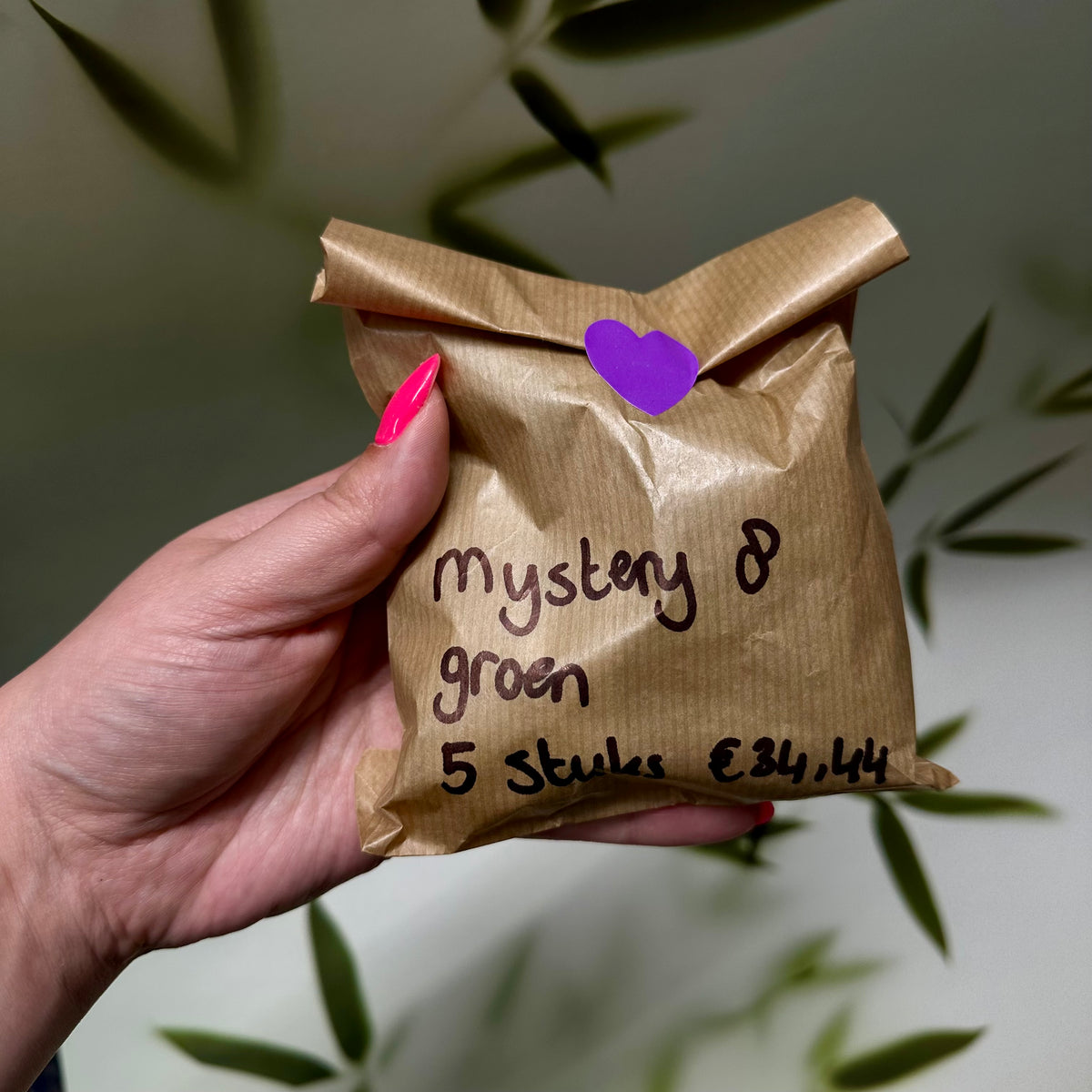 Handstenen mystery bags 50% korting