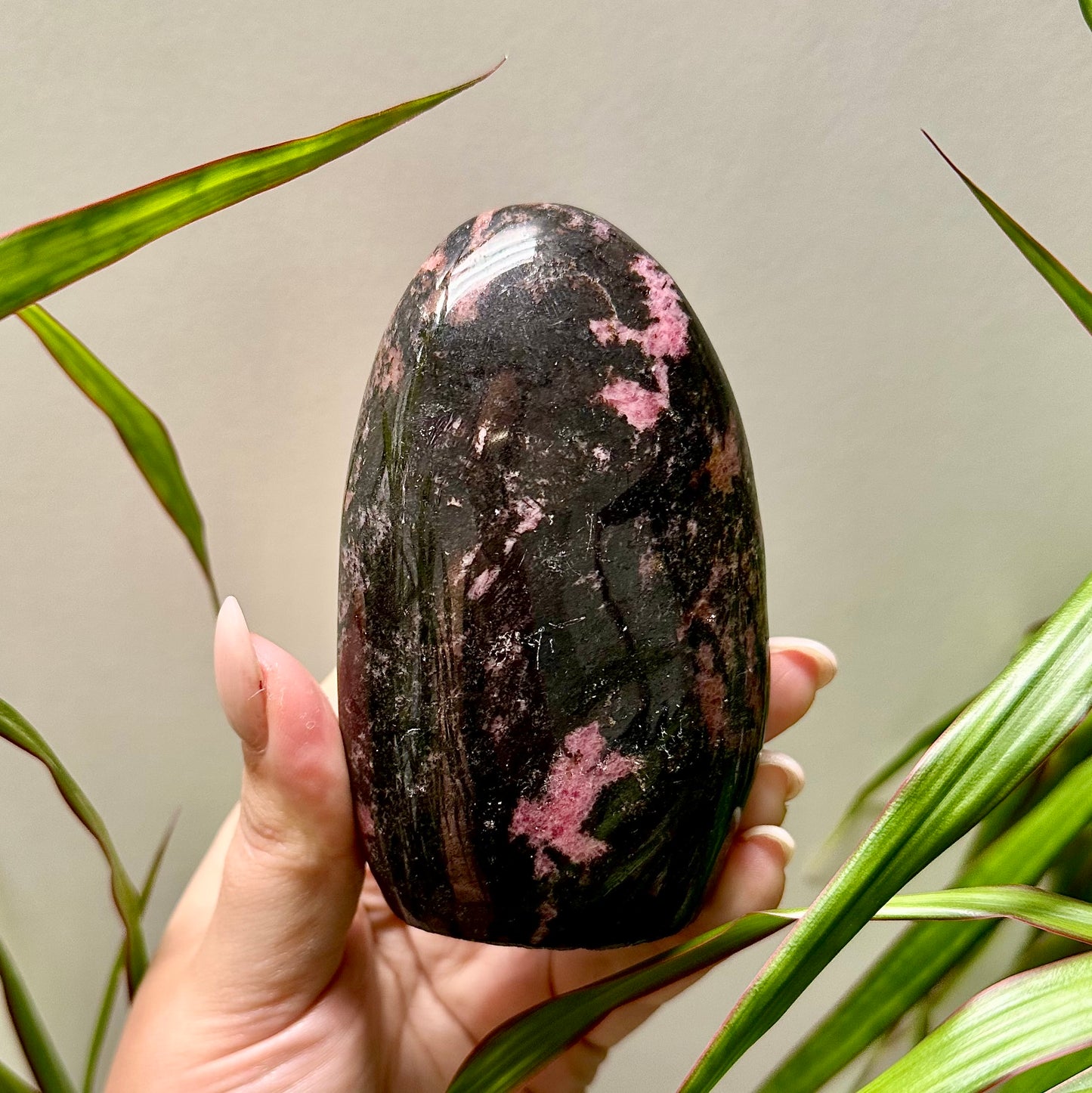 Rhodoniet sculptuur #39