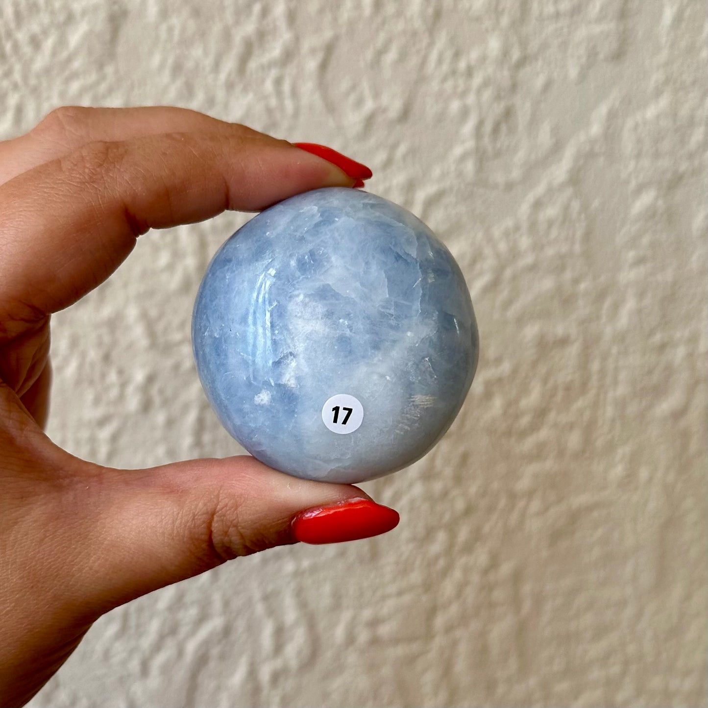 Blauwe calciet handstenen