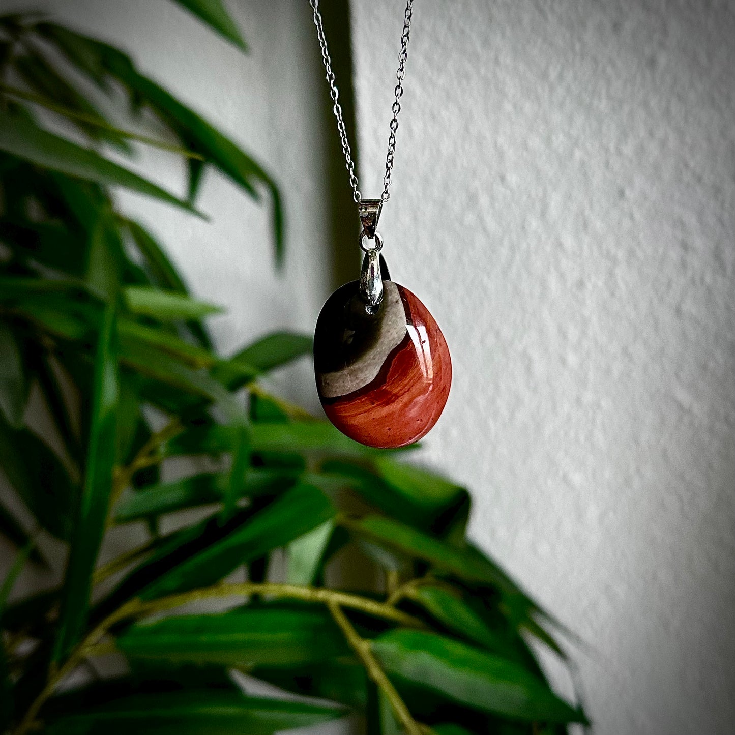 Polychroom jaspis kettinghangers - zilver