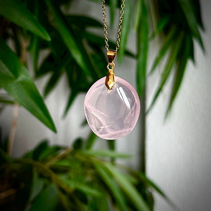 Rozenkwarts kettinghangers - goud