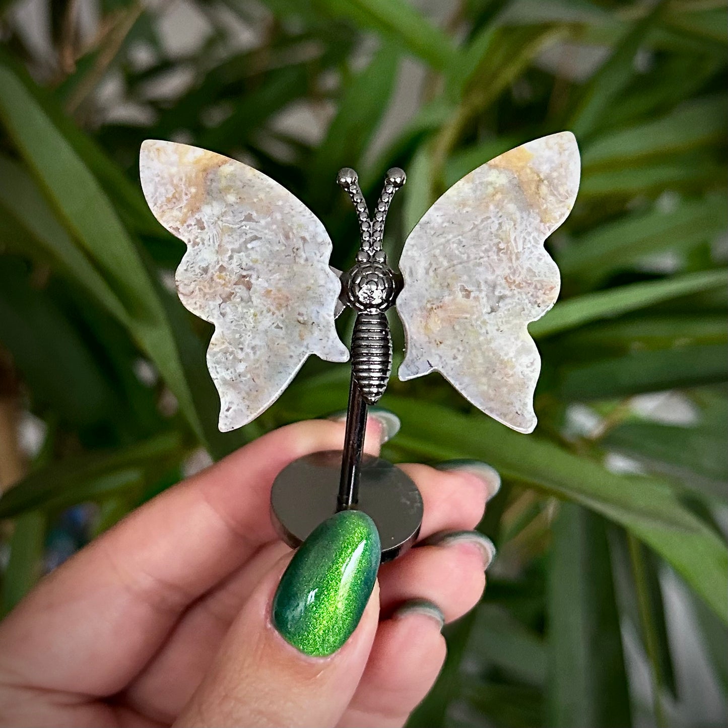 Kleine vlinder op standaard