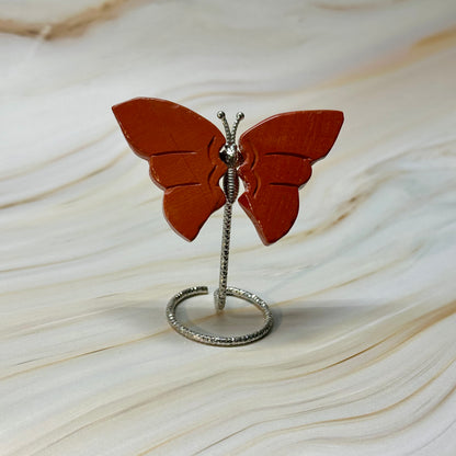 Kleine vlinder op standaard zilver