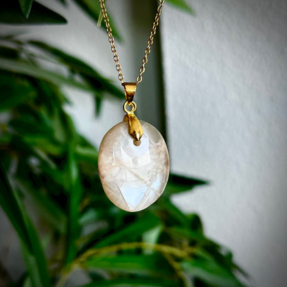 Lichte maansteen kettinghangers - goud