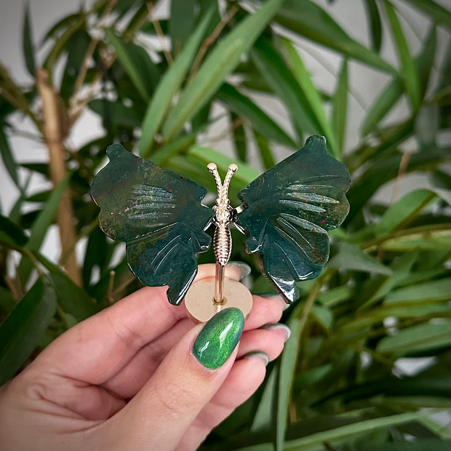 Kleine vlinder op standaard