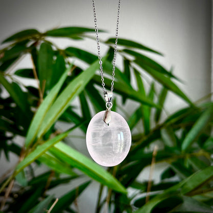 Rozenkwarts kettinghangers - zilver