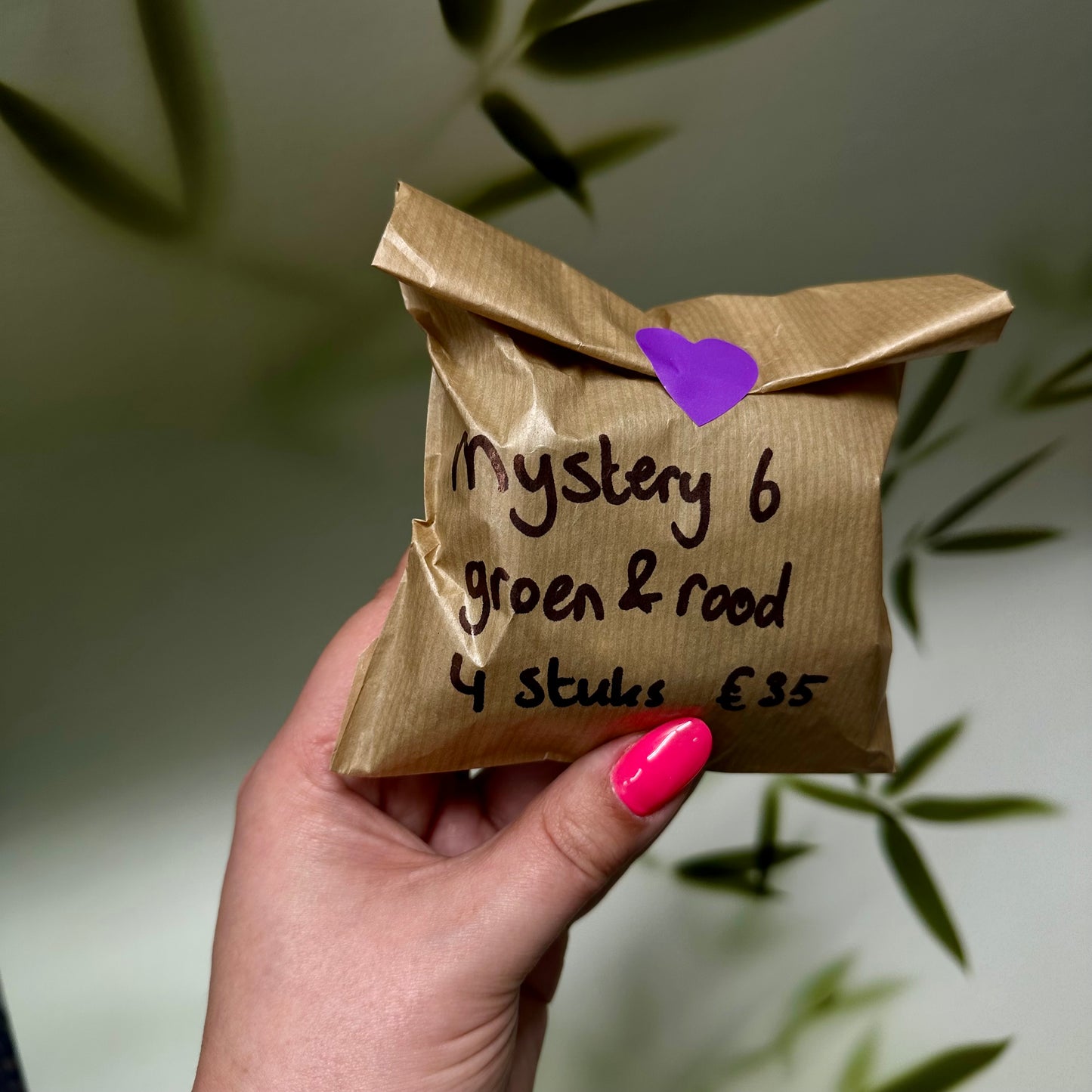 Handstenen mystery bags 50% korting