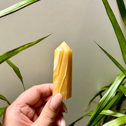 Oranje calciet torens