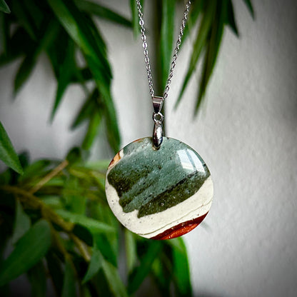 Polychroom jaspis kettinghanger Large