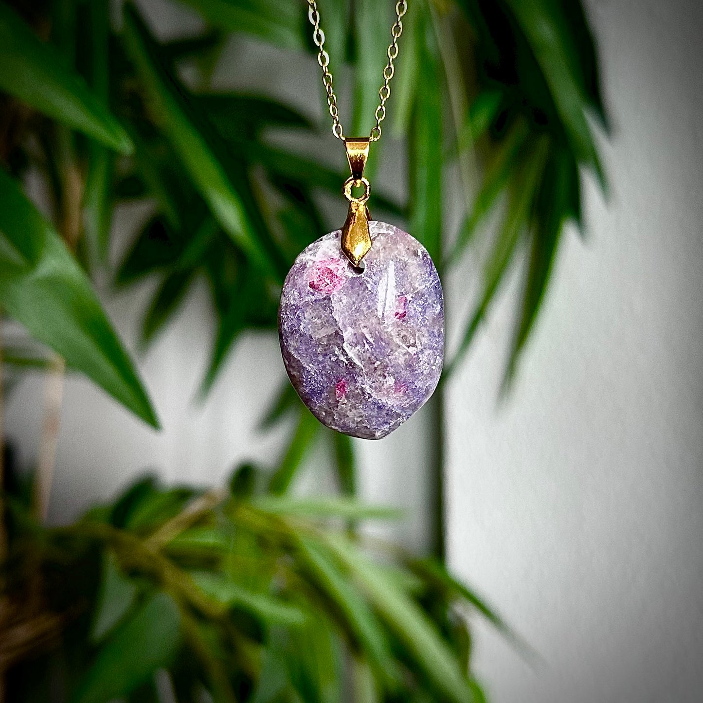 Lepidoliet kettinghangers - goud