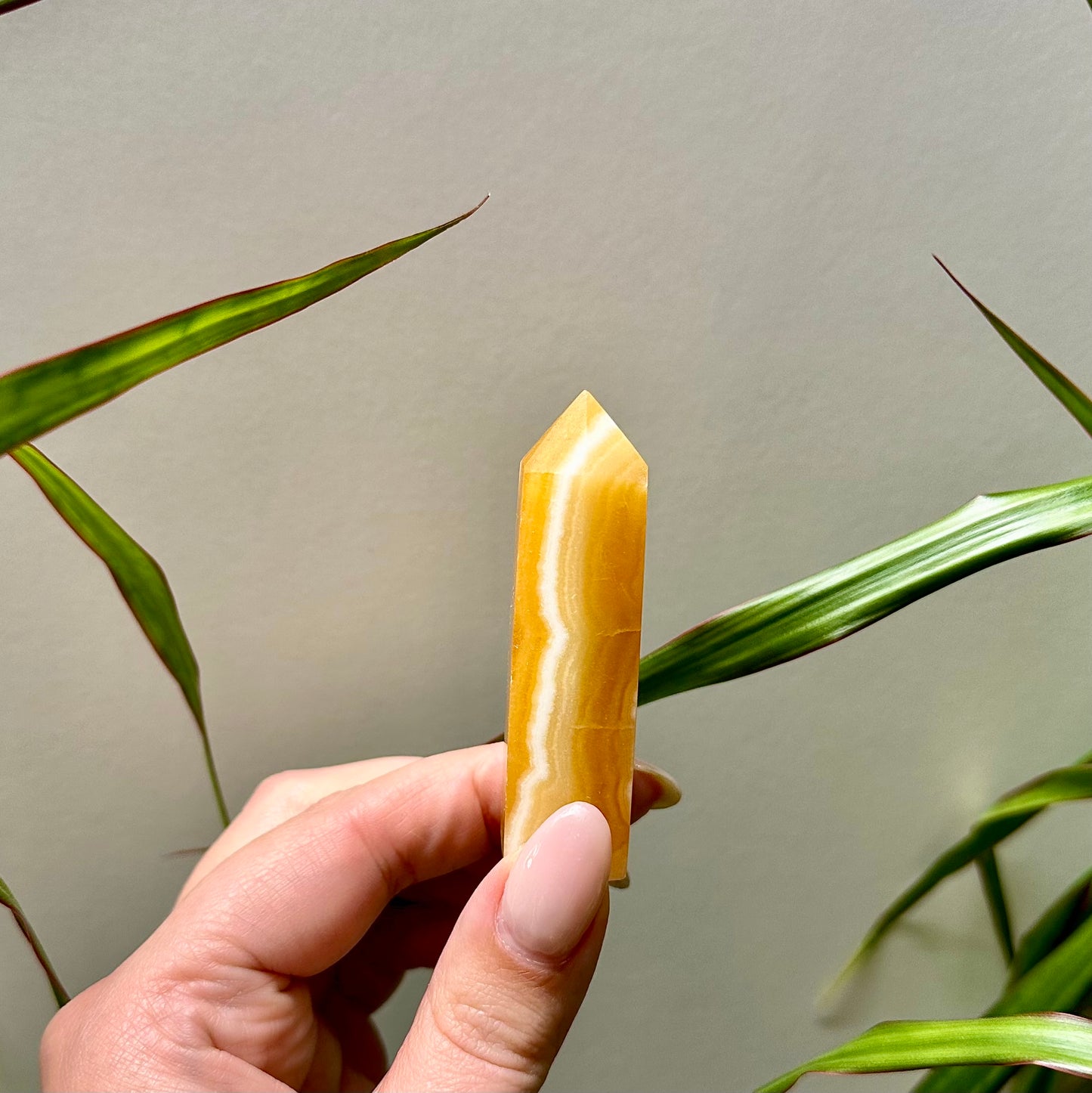 Oranje calciet torens