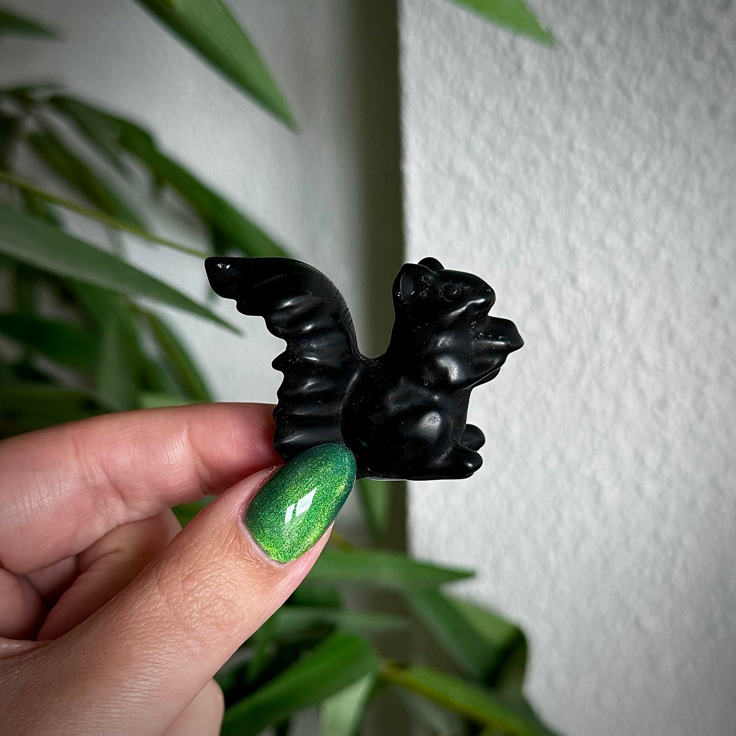 Obsidiaan eekhoorn carving