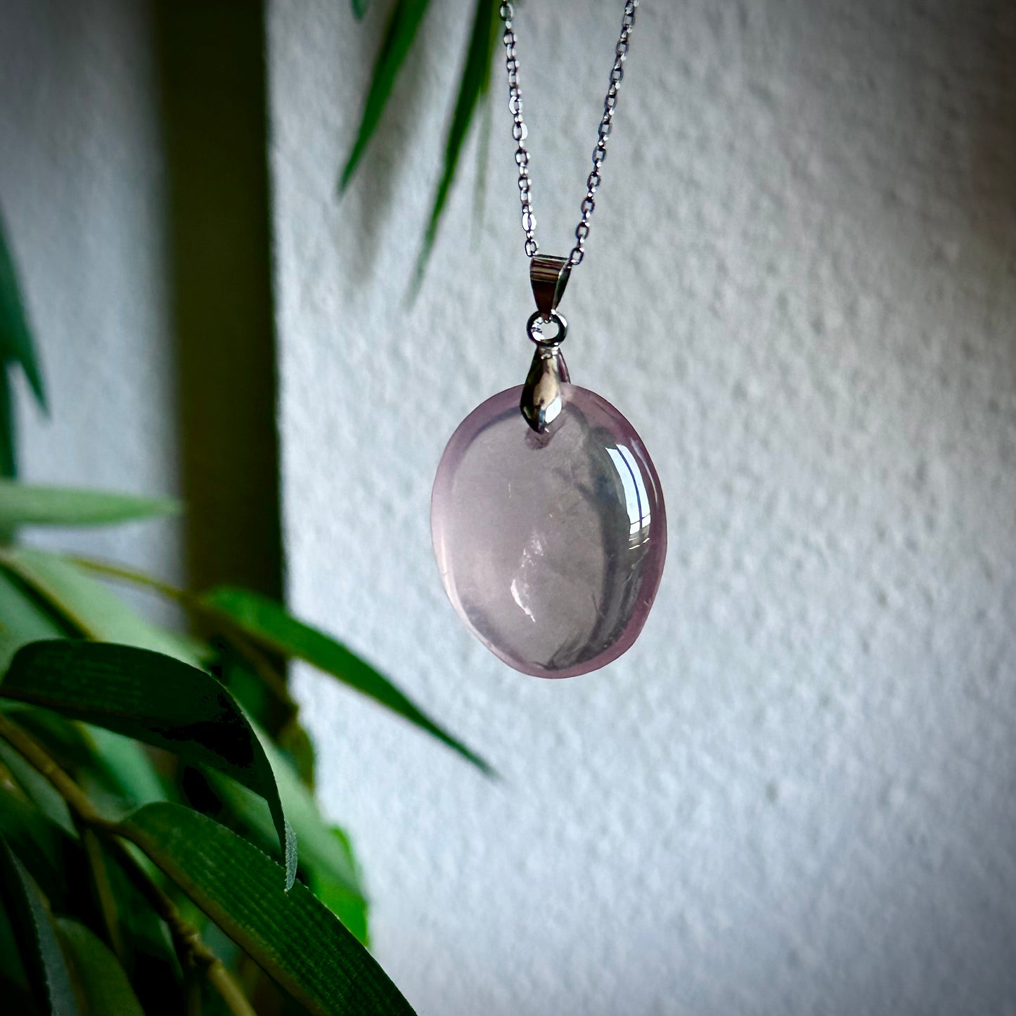 Rozenkwarts kettinghangers - zilver