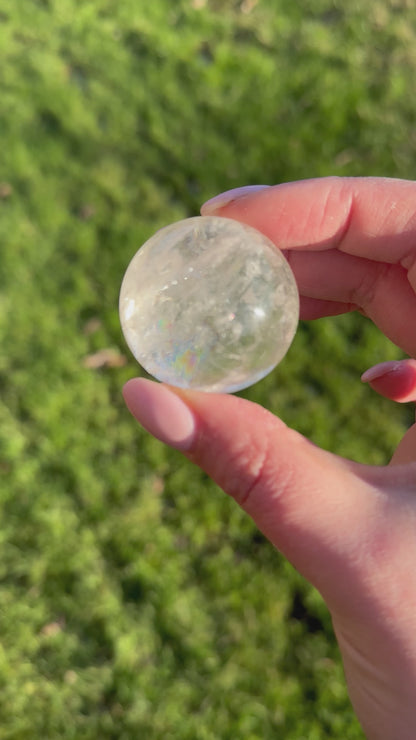 Bergkristal bol met regenboogjes